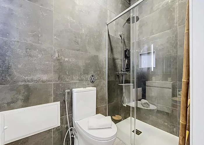 3 By Atlantic Santa Cruz (Madeira)